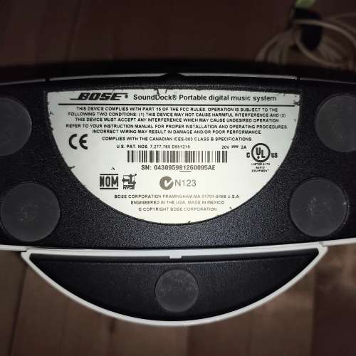 Bose speaker 八成新