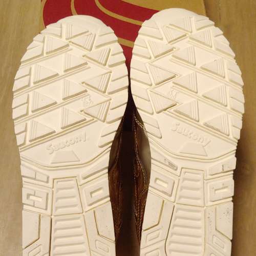 Saucony (not Adidas, Nike, New balance, Hoka)