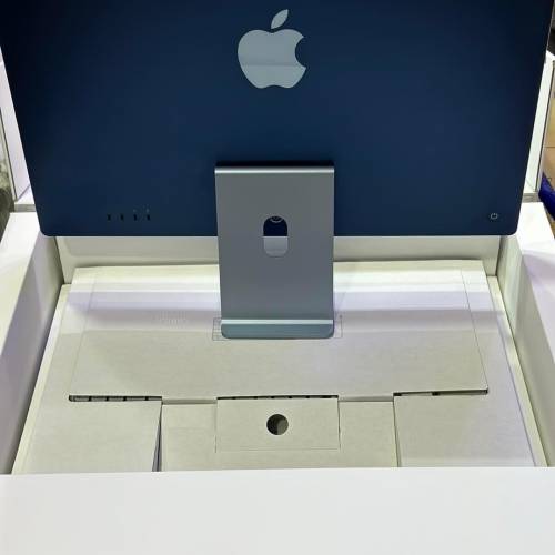 低價出售99%新2021imac24吋m1 8gb+256gb RAM