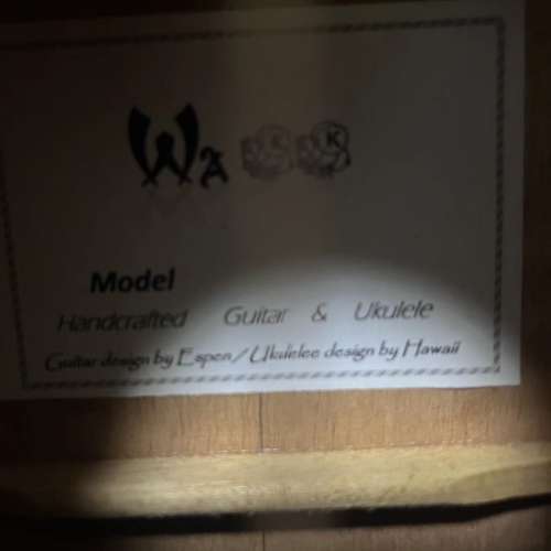 Ukulele all solid wood  23寸