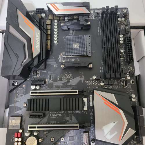 AMD 2700X + GIGABYTE X470
