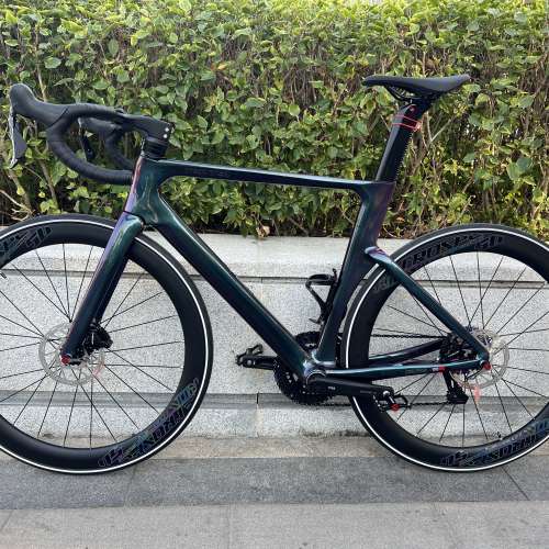 2023 新款 TWITTER R12 PRO 電變26速碟剎碳纖維公路車 送水架前後蛙燈