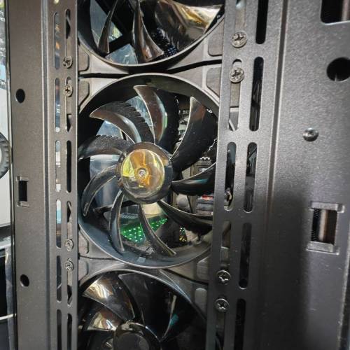 MSI MPG VELOX 100P Airflow