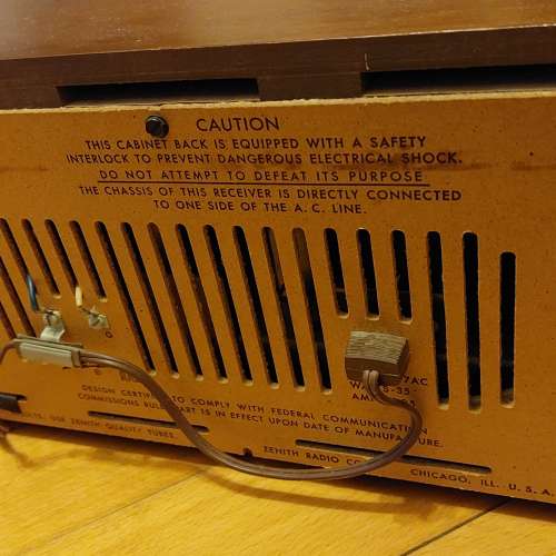 古老真空管膽收音機 Zenth