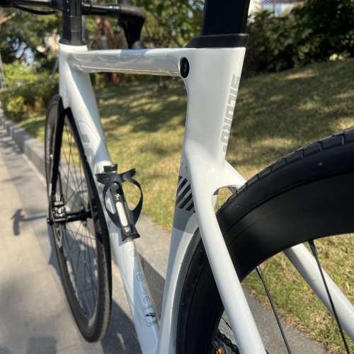 2023 新款 JAVA SILURO6 R5 魚雷6 R5 18速 桶軸碳前叉 油剎鋁合金公路車 送水架前後...