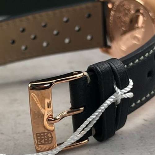 Frédérique Constant (康斯登機械自動)