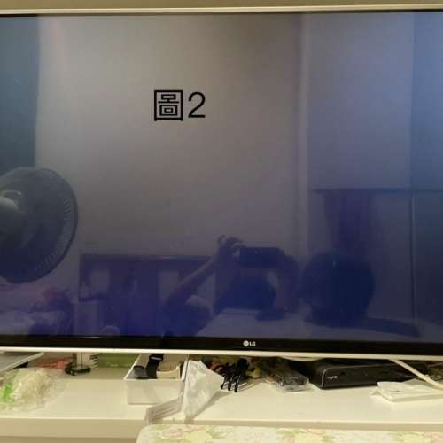 壞機兩台4 K機：Samsung UA43RU7400 +LG 49UF8400