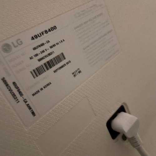 壞機兩台4 K機：Samsung UA43RU7400 +LG 49UF8400