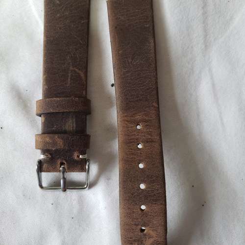 啡色手錶皮帶一條 18mm