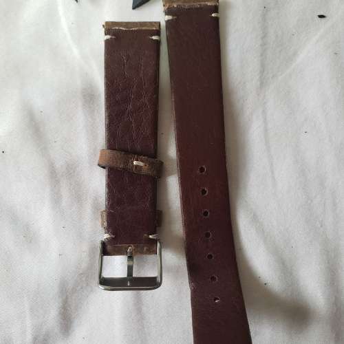 啡色手錶皮帶一條 18mm