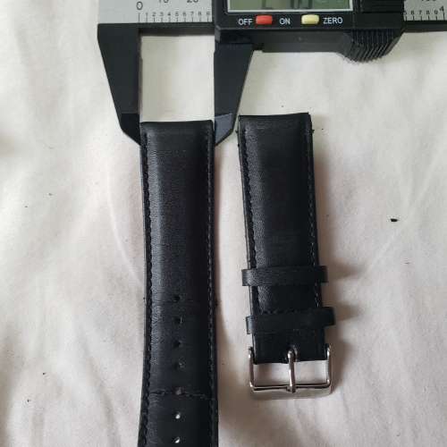 黑色手錶皮帶一條24mm