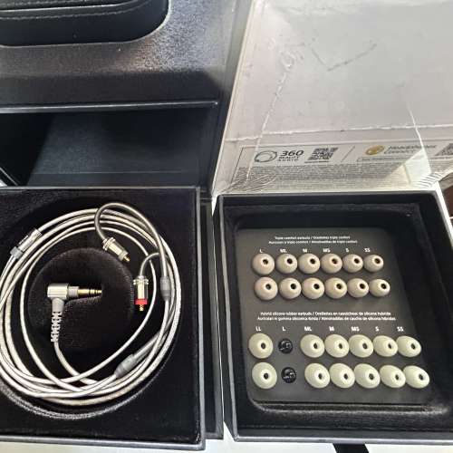 SONY IER-Z1R 98% New