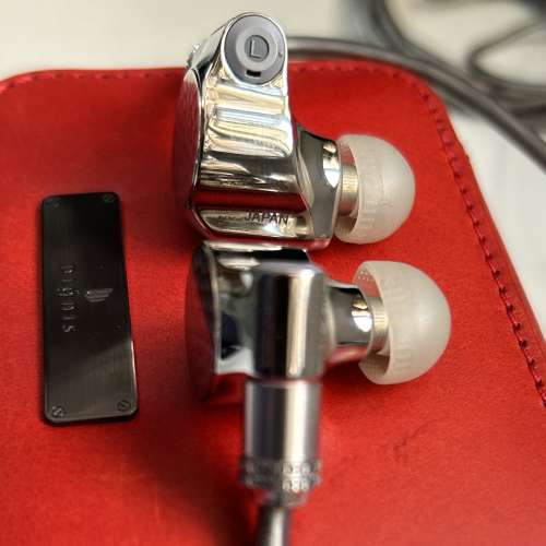 SONY IER-Z1R 98% New