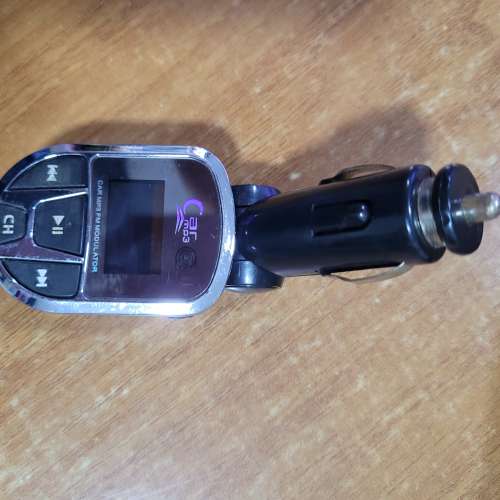 Modulator FM usb Car MP3 播放器 可插入SDcard