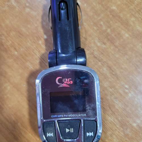 Modulator FM usb Car MP3 播放器 可插入SDcard