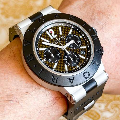 九成新 Bvlgari DIAGONO ALUMINUM CHRONOGRAPH  市場少有 啡黑色碳纖格仔面 機械自...