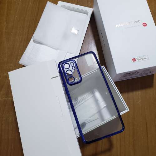 香港行華為Huawei P40 空盒連新背套及玻璃貼一起出售,,,,,,,,