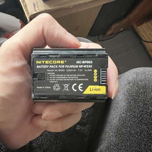 放兩粒w235 富士原廠 兩粒副廠電