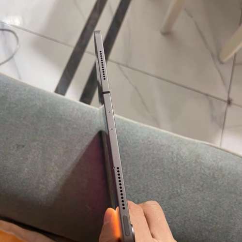 iPad Pro 2018 1TB WIFI + 插卡 1TB 超大容量，11寸大mon ，贈送玻璃鋼化貼及保護套