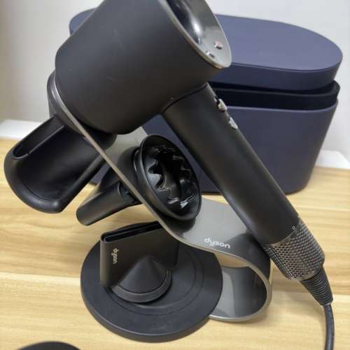 搬屋急放 Dyson風筒 HD08 連風筒架