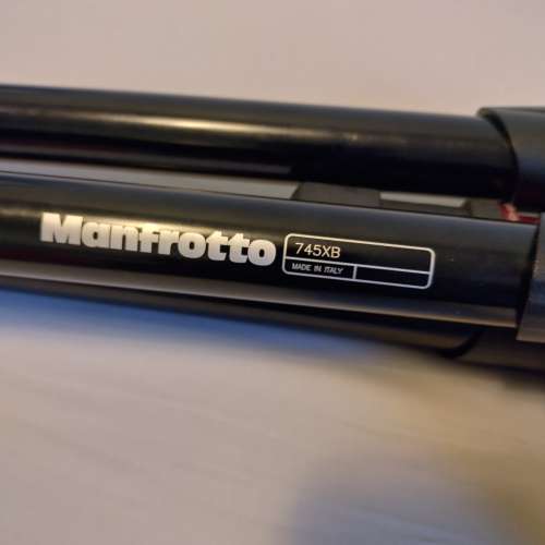 Manfrotto 745XB  MDeVe Aluminum Video Tripod