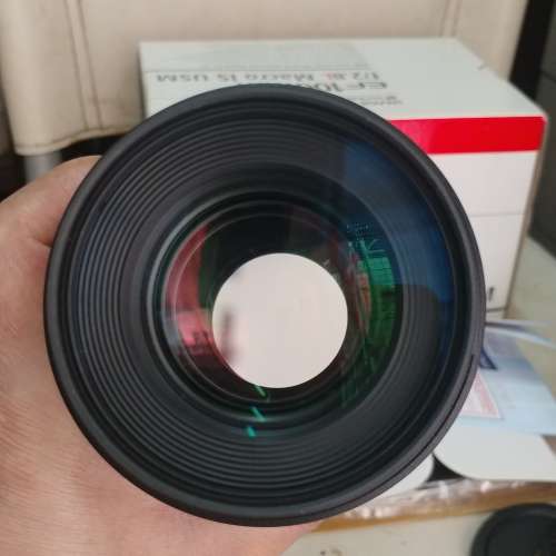 Canon EF 100mm f2.8L Macro is usm