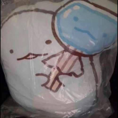 全新21吋角落生物咕𠱸New 21 inches cartoon cushion ($159 and now $100 each)