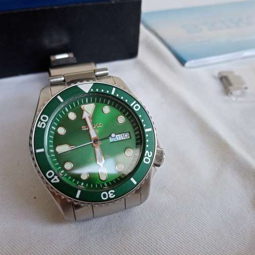 出售 SEIKO SRPD 61K1 珊瑚綠自動錶