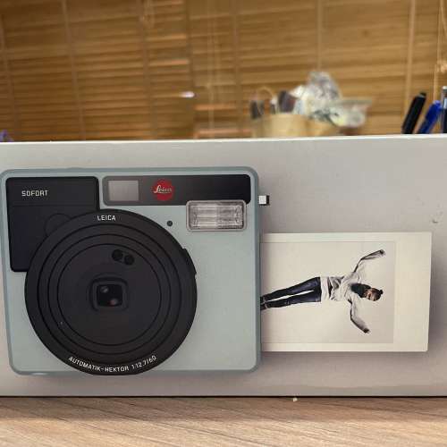 Leica Sofort Instant Camera Blue Mint (Used)