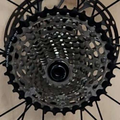 Pardus MVMT R45碟剎碳纖維開口軨 - 二手或全新單車零件, 單車及運動 - DCFever.com