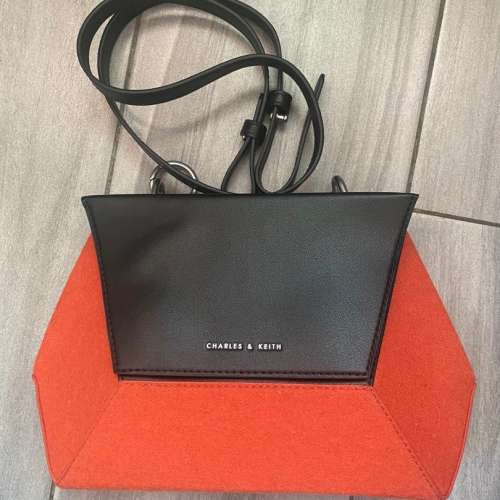 Charles & Keith 斜咩袋 袋 手提包 包 袋 百變 shoulder bag 單肩 袋 橙色 聖誕 pa...