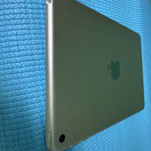 iPad mini 4 64Gb 金色