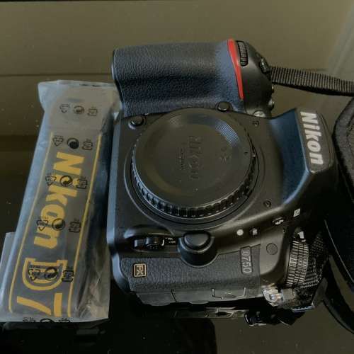 Nikon D750 + 3 lenses  少用保養極佳