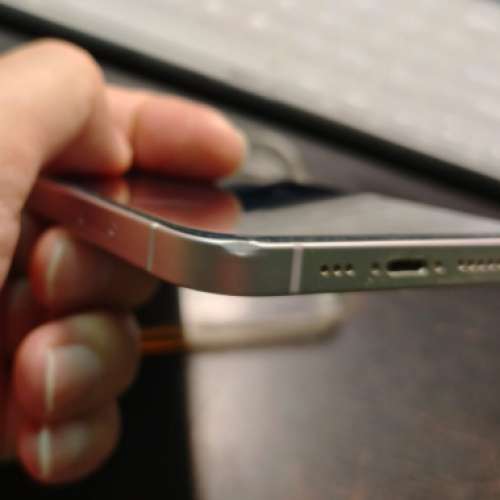 售 iPhone 13 粉色 256G 95% 新 港行過保