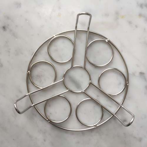 $20 全新 304不鏽鋼食品用蒸蛋架 - 中腳 (15cm 直徑, 5cm 高)