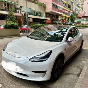 Tesla model 3 SR PLUS