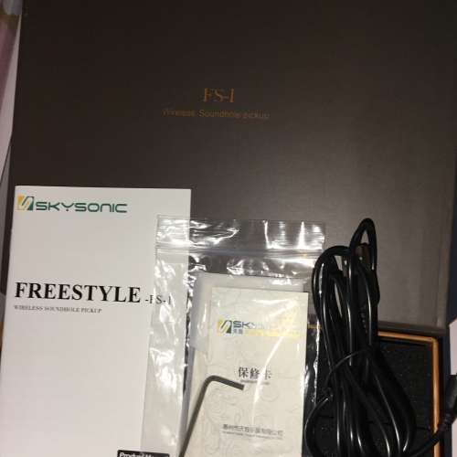 Skysonic FS-1 wireless soundhole pickup木結他無線外置拾音器$800