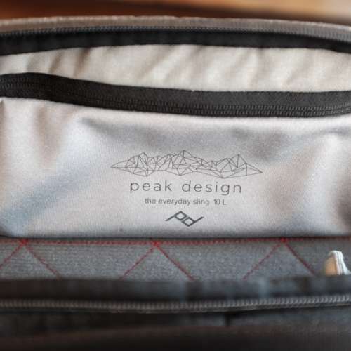 Peak Design Everyday Sling (10L, Charcoal)