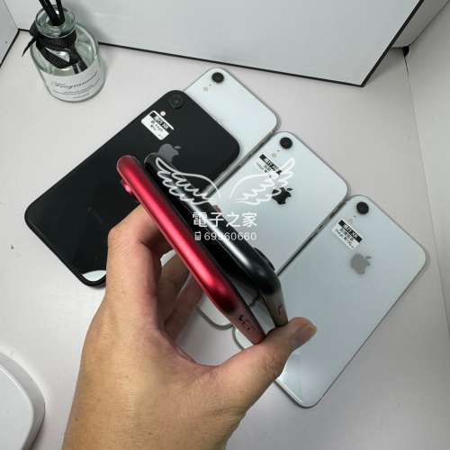 (XR 雙卡😍一千四百個5⭐)Apple Iphone XR 64 128 256 黑 紅 白 😍  香港行貨，實體...