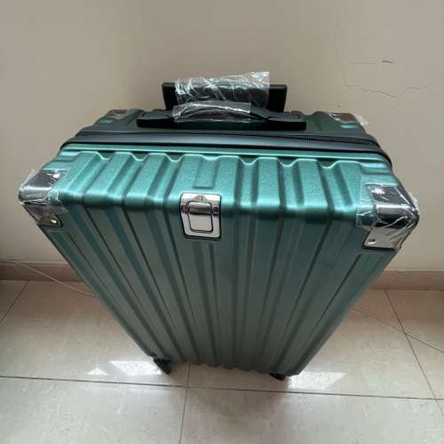 Luggage 行李箱 / 旅行喼 22‘’