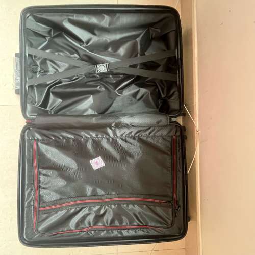 Luggage 行李箱 / 旅行喼 22‘’