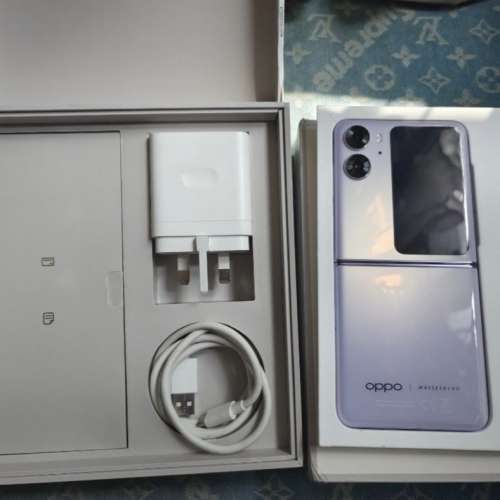 OPPO Find N2 Flip 5G雙卡256GB國際版有盒自带google