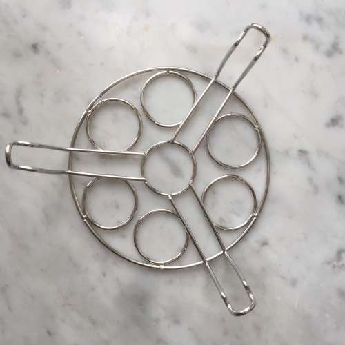 $20 全新 304不鏽鋼食品用蒸蛋架 - 高腳 (15cm 直徑, 7cm 高)