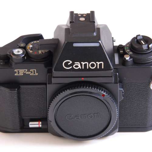 Canon new F-1 Body with AE finder