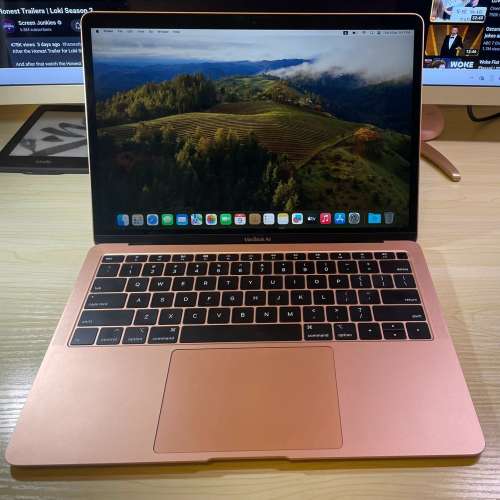 Macbook Air 13” 2019 i5 8+128GB 金色