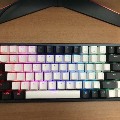 Keychron k2 可換軸紅軸 RGB