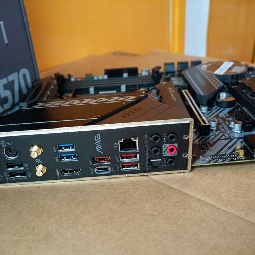 MSI MAG X570 TOMAHAWK WIFI