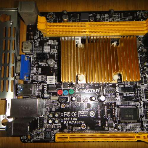 Biostar A68N-5000 itx 主版 連四核心CPU