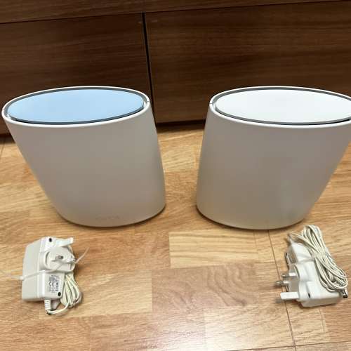 Netgear Orbi RBR50v2 Router 1拖1