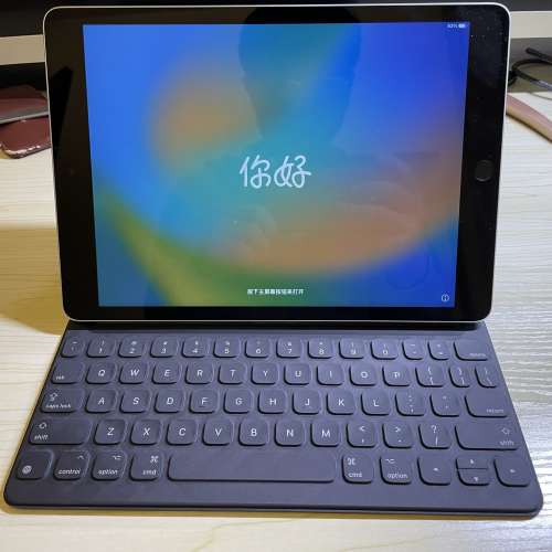 iPad 9th 256GB 连原厂keyboard